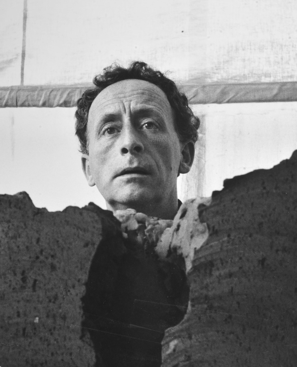 Leoncillo, Perché più bruci — Thaddaeus Ropac Milano